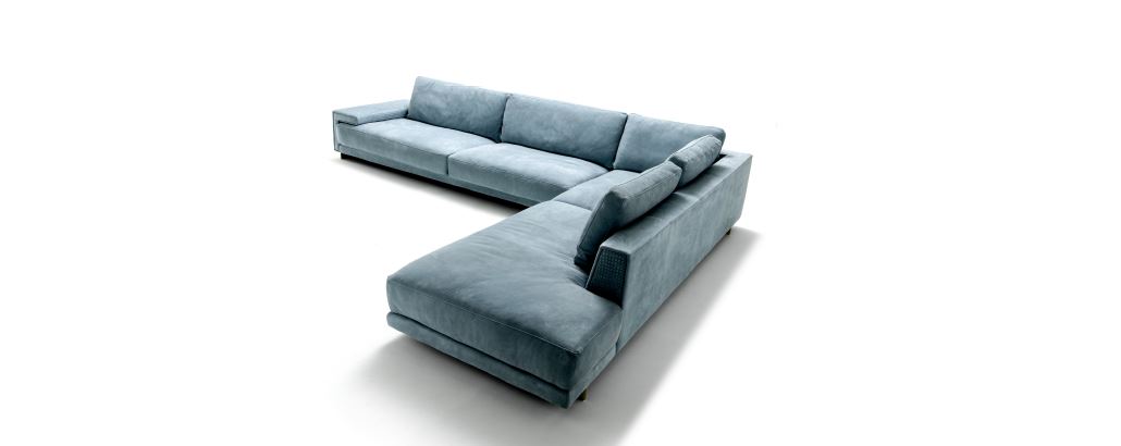 hector sectional 02