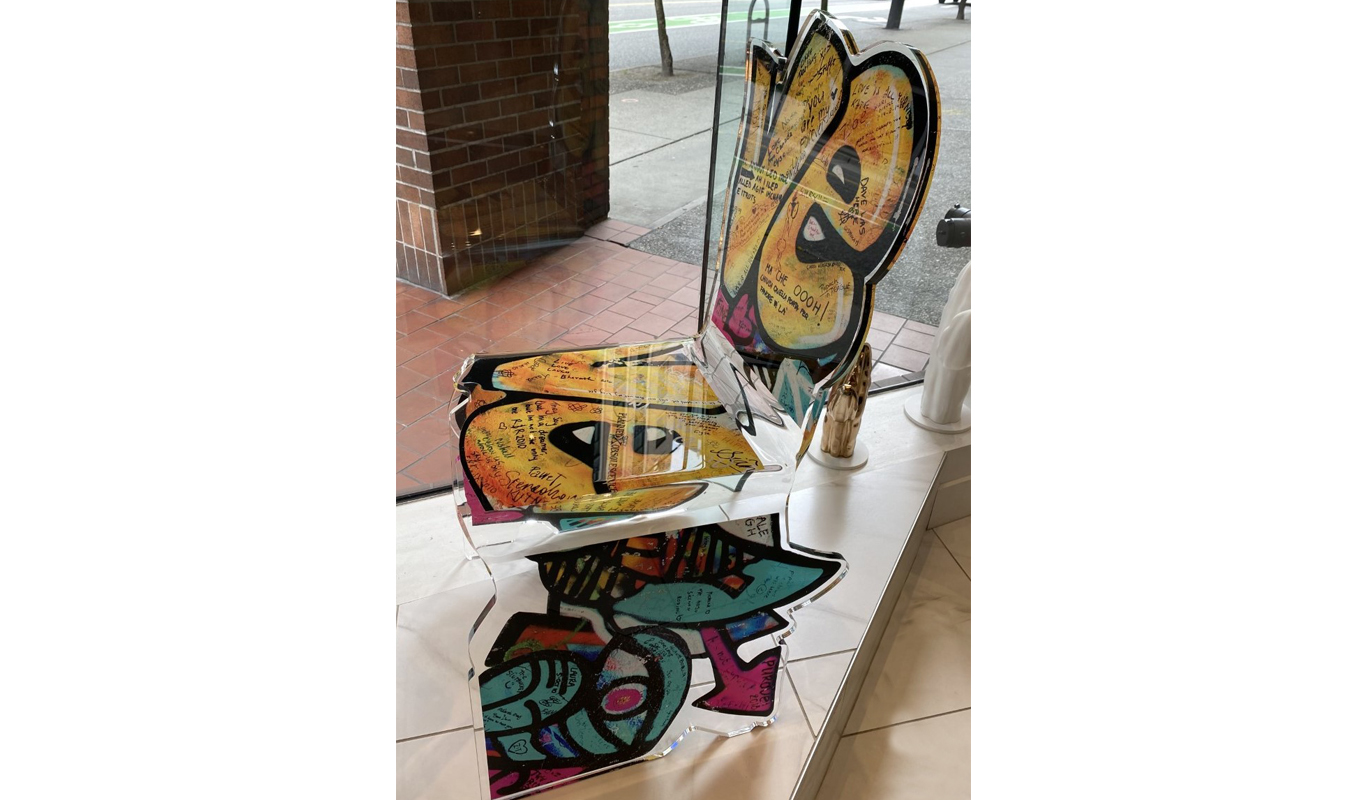 ACRILA_street-art chair 003 (website)