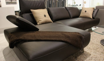 Showroom Volta – dark brown 01