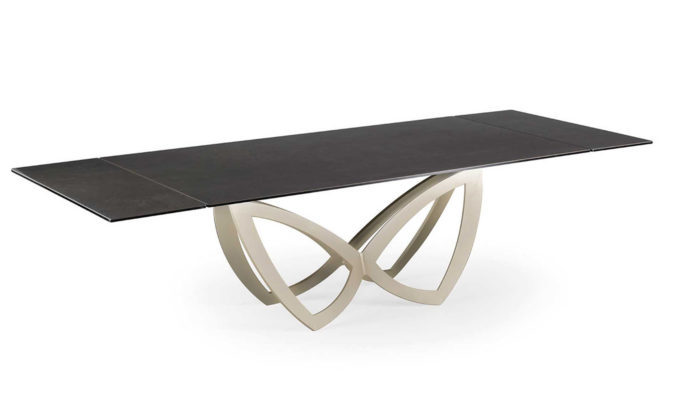 Par Par Dining Table 05 Website