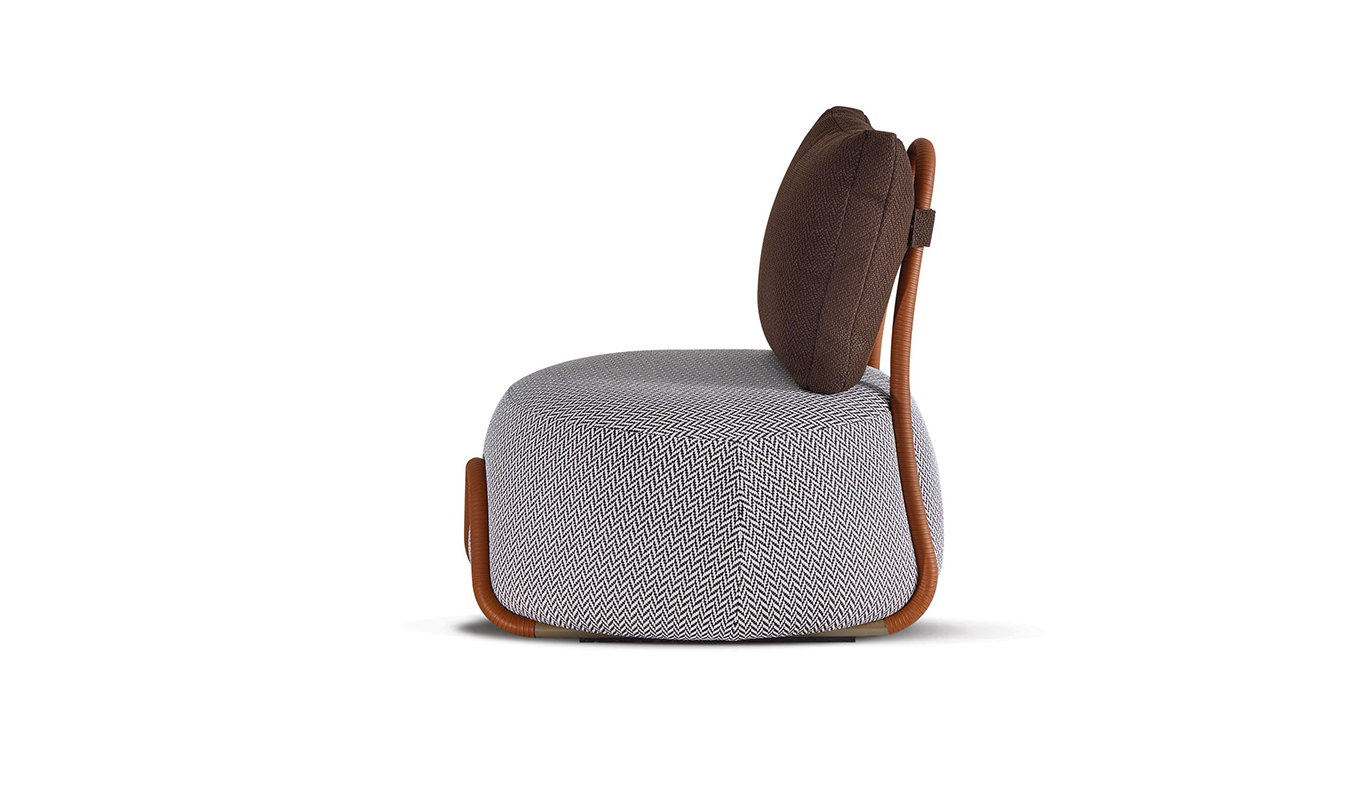 Babou Lounge Chair 02 (Website)