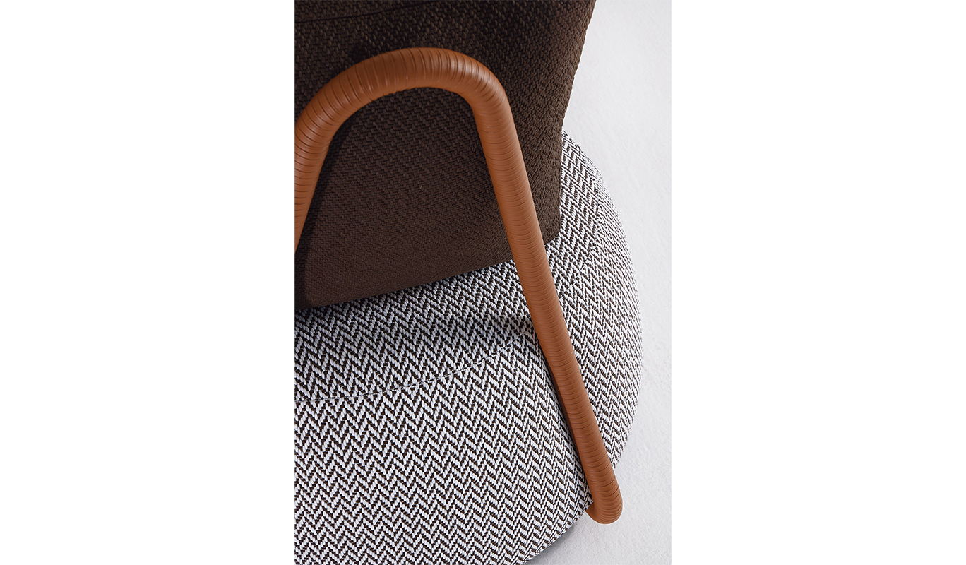 Babou Lounge Chair 06 (Website)