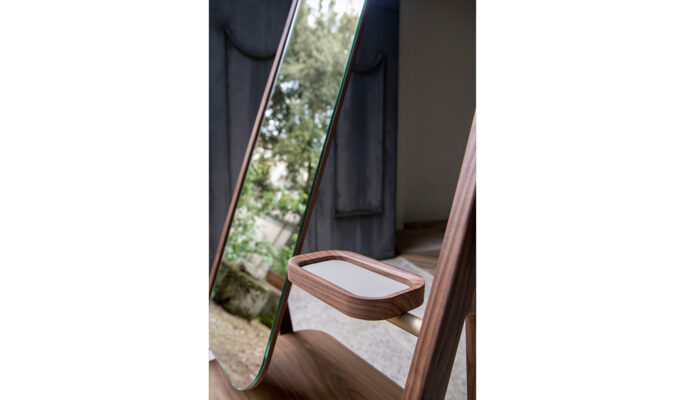 Tako Stand Mirror 10 Website