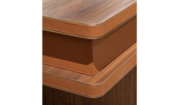 Echo Desk 05 (Website)