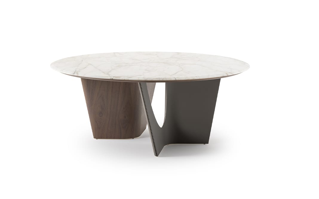 pinnacle-table-circle-turri-front pinnacle-table-circle-turri-front
