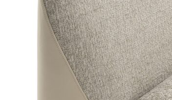 B770 Joel armchair 03 – press