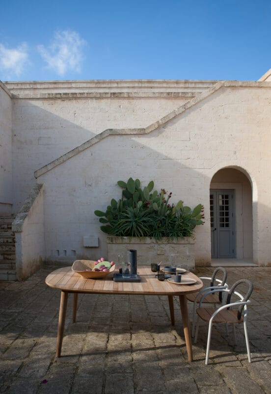 meneghello paolelli associati les arcs tavolo e sedia unopiu 1 1